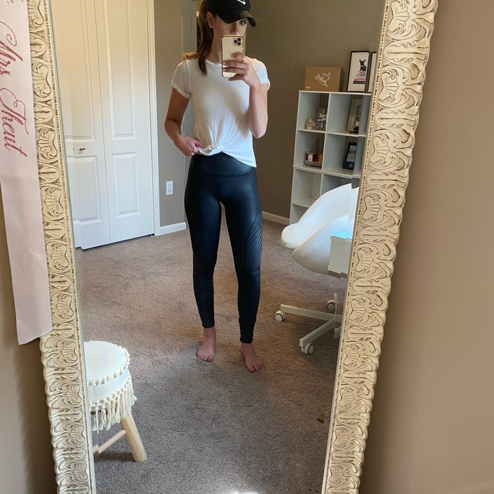 SpanX Motto Leggings